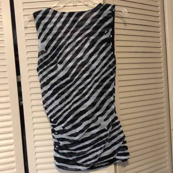 INC International Concepts Sleeveless Top- Large - Picture 2 of 3